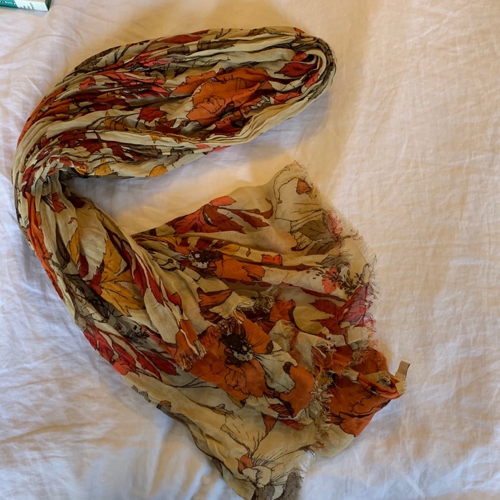 Autumnal scarf